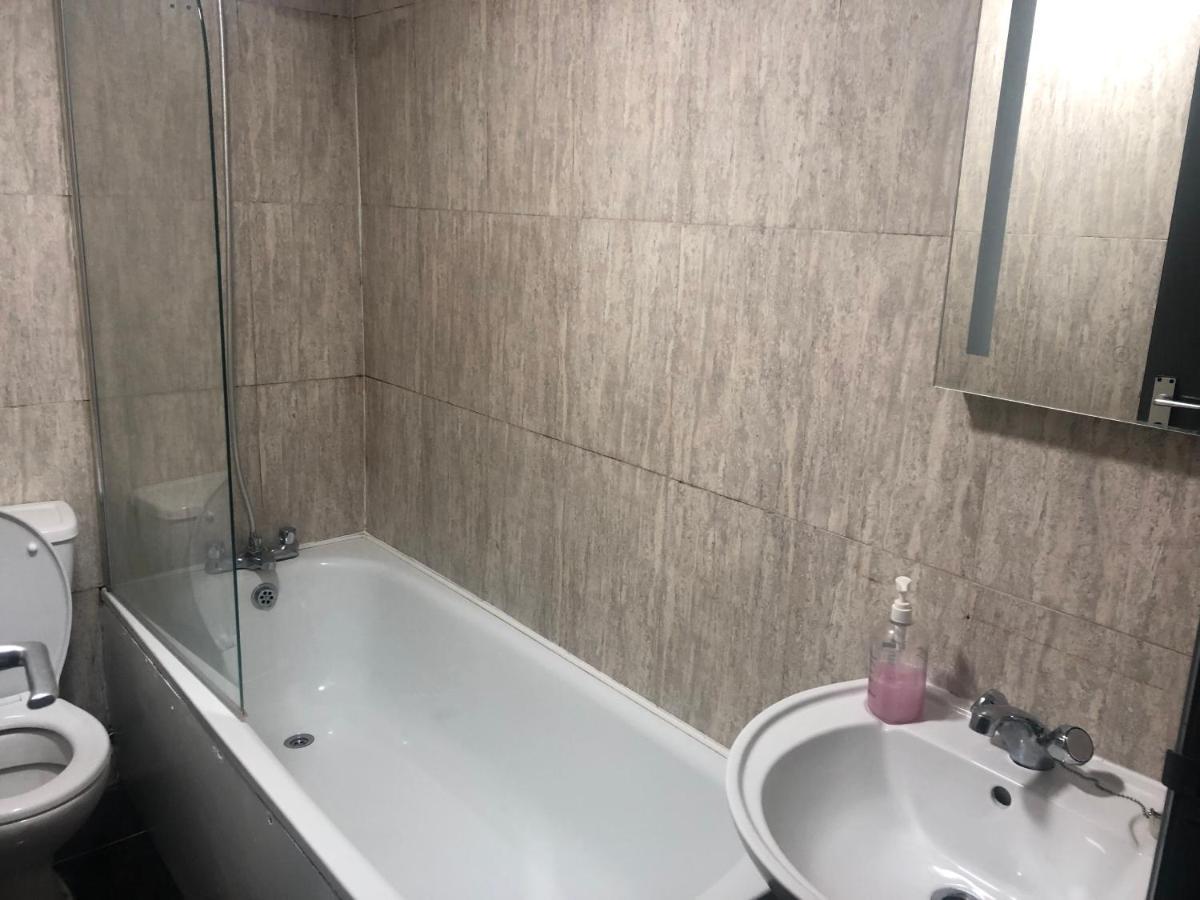 Barking Park Hotel Esterno foto