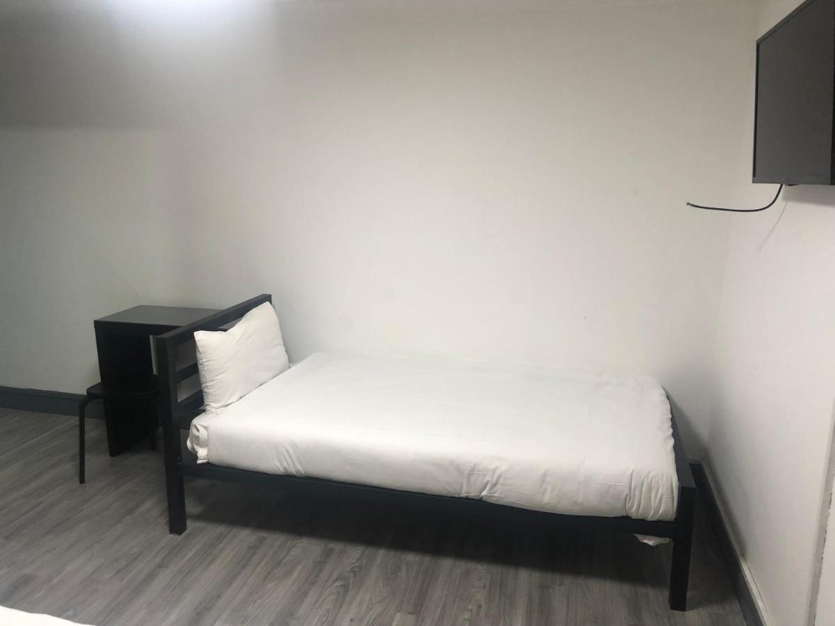Barking Park Hotel Esterno foto